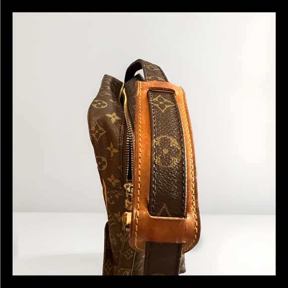 Pre love Vintage LOUIS VUITTON  mono Amazon GM Bag - Picture 4 of 17